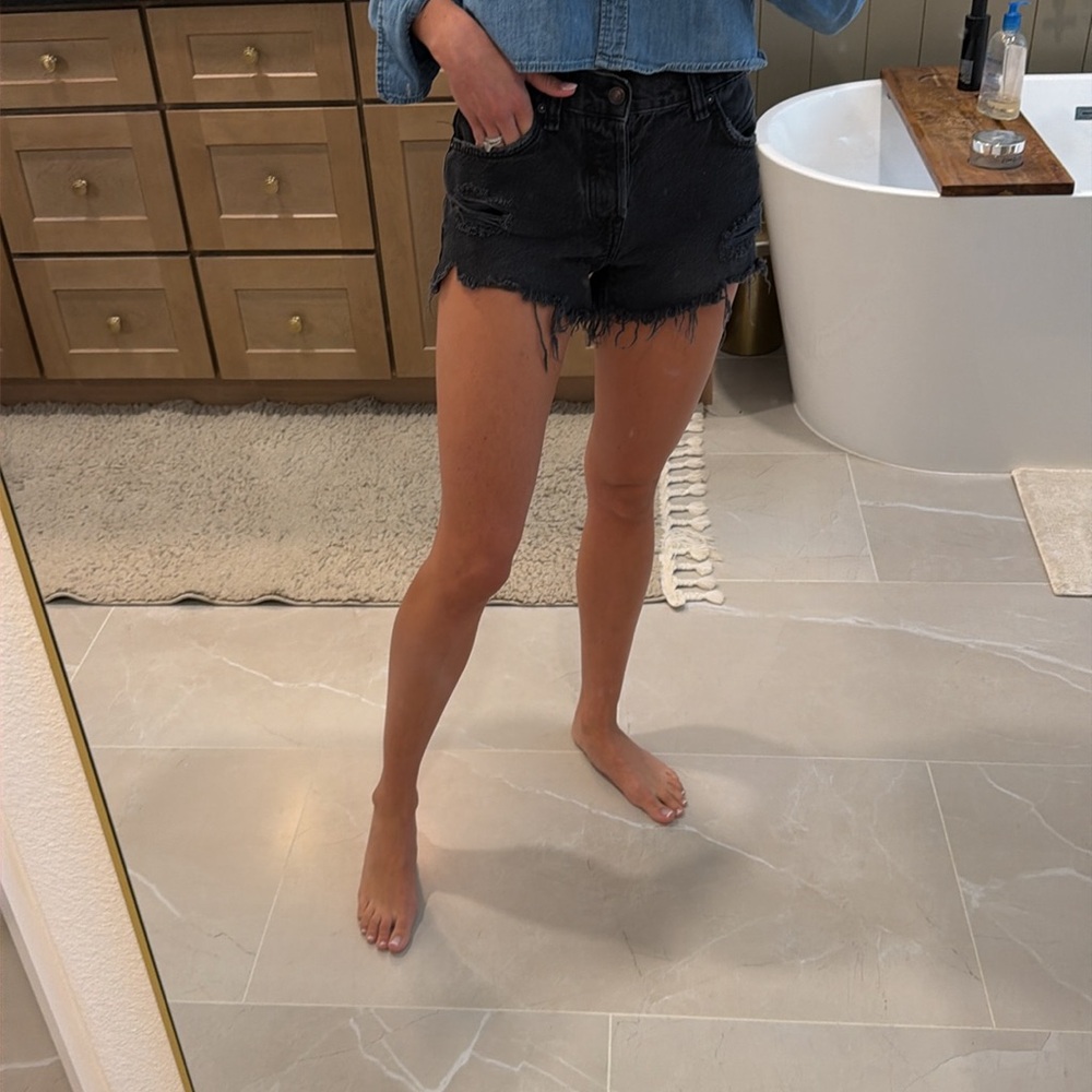 We the free shorts